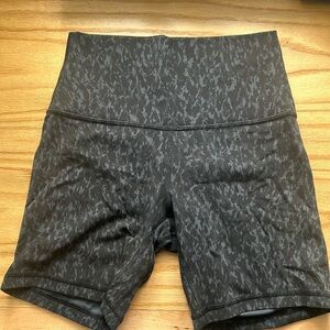 Lululemon align 6” biker shorts